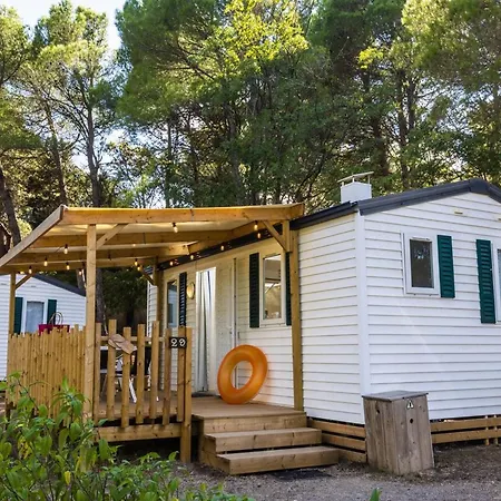 Mobil Clim - 6 Pers. - Api-1-52-2643 Campsite *